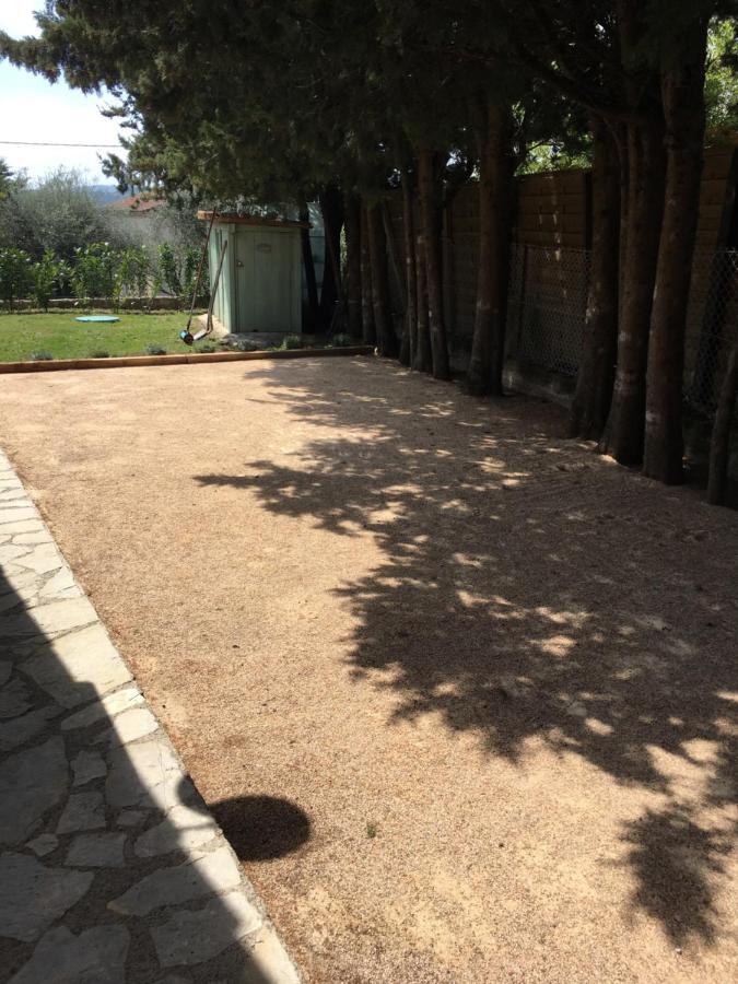 Mas Lou Piastoun Bed & Breakfast ฟายองซ์ ภายนอก รูปภาพ